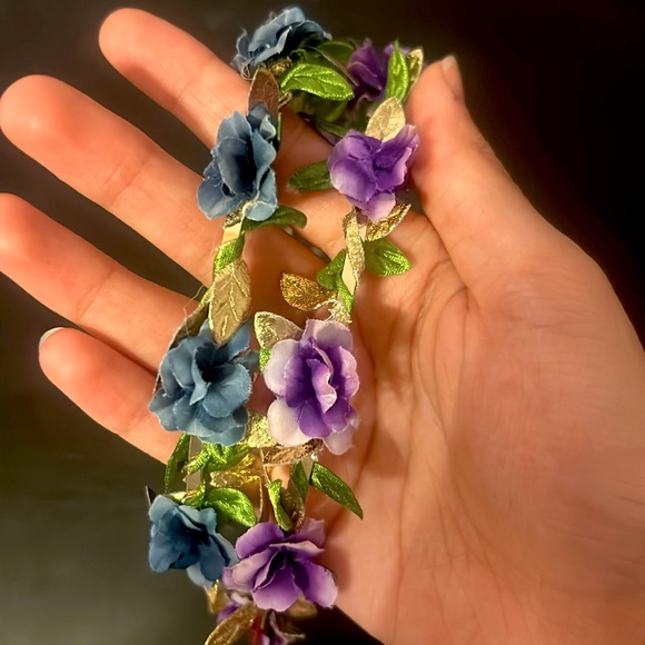 NWOT 2 Flower Headbands, One Dark Blue, One Purple - Picture 2 of 2